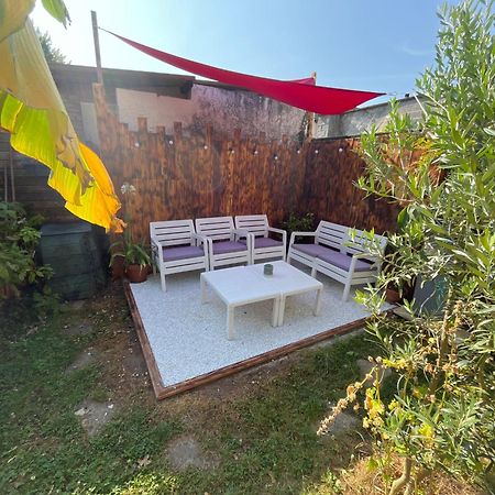 Chaleureuse Maison De Ville Avec Parking Gratuit 시농 외부 사진