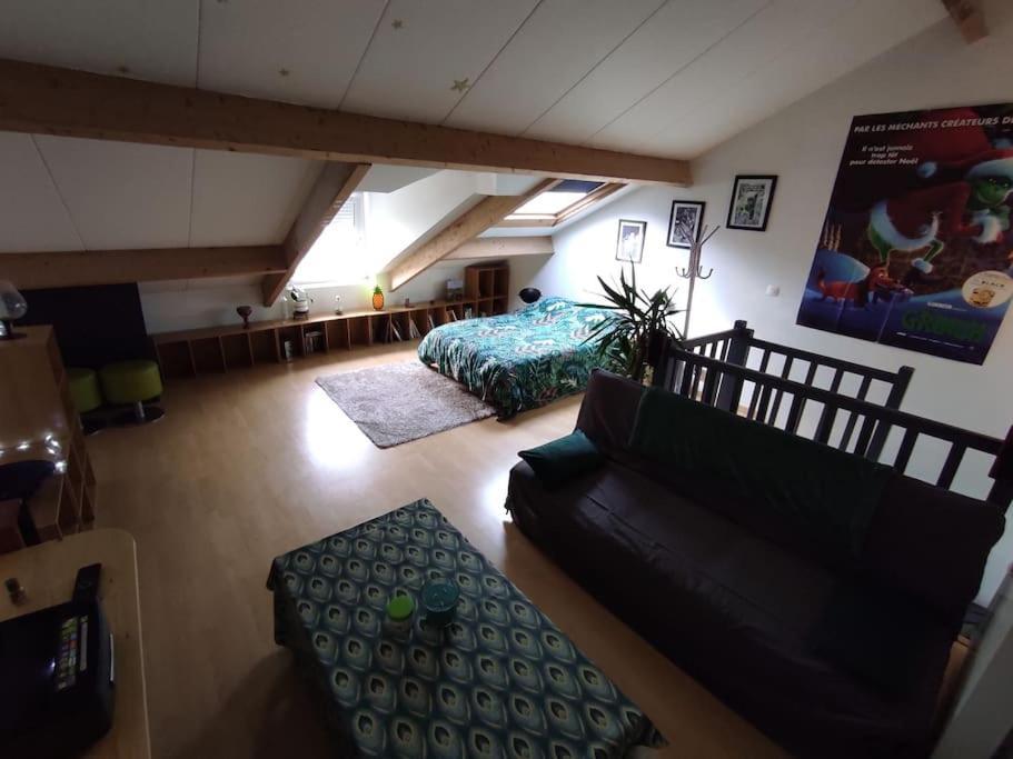 Chaleureuse Maison De Ville Avec Parking Gratuit 시농 외부 사진